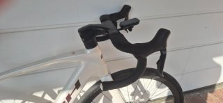 Bicicleta Eléctrica de Carretera BH