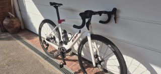 Bicicleta Eléctrica de Carretera BH