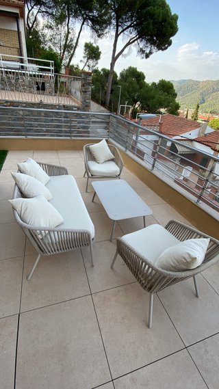 Sofá y sillones de exterior gris