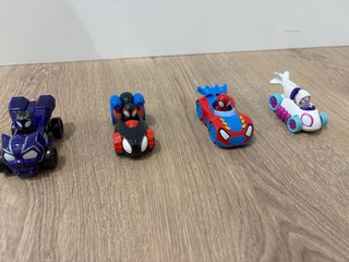 4 Vehículos Spidey y sus Amigos