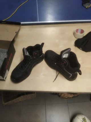 Botas de seguridad Kingsman negras