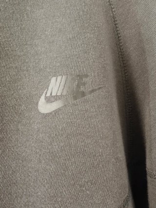 Chaqueta Nike Tech Gris