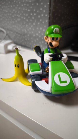 Luigi Mario Kart Figura Nintendo