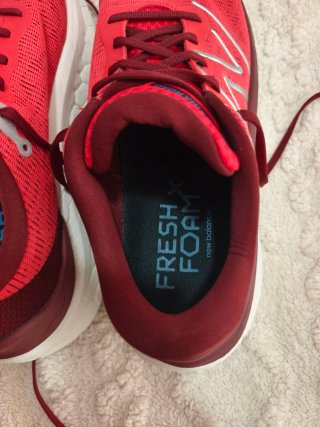 New Balance Kaiha Road Rojo T46