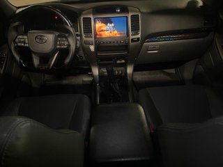 Toyota Land Cruiser 2004