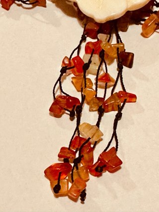 Collana etnica 8 fili corniola fiore