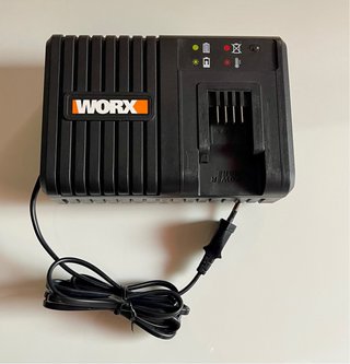 Caricabatterie Worx WA3867 Ultraveloce