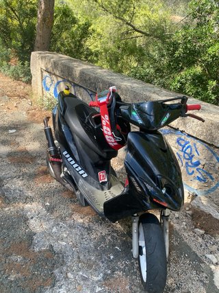 Yamaha Jog RR Negra