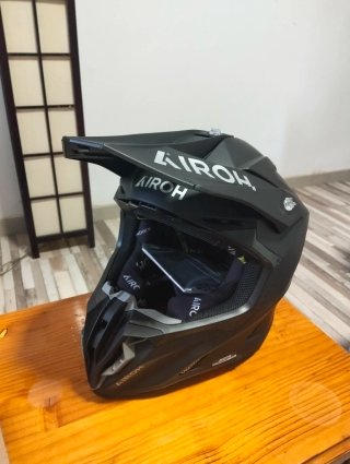 Casco Airoh Twist 3 negro mate talla S