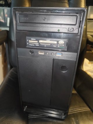 Caja PC Mini ATX LG Casi Nueva