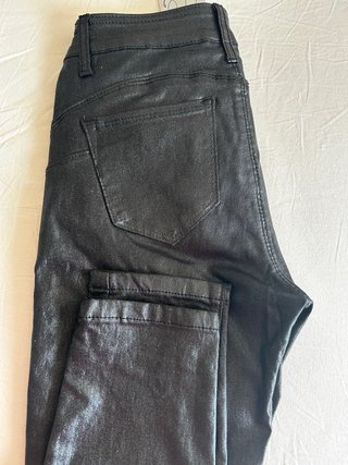 PANTALONES EFECTO PIEL BRILLO PUSH-UP NUEVOS