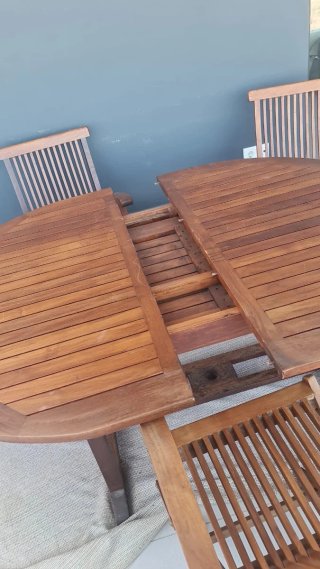Mesa y 8 Sillas de Teka