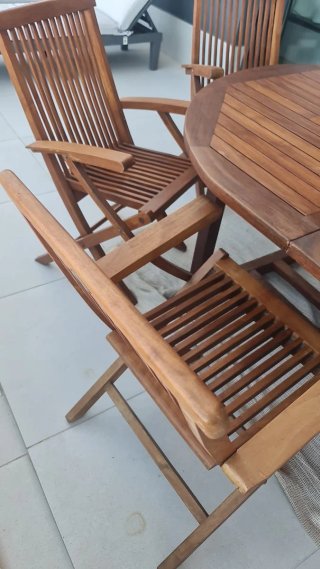 Mesa y 8 Sillas de Teka