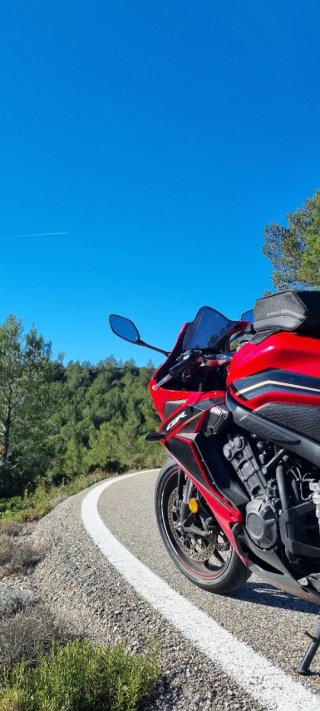 Honda CBR650R Roja