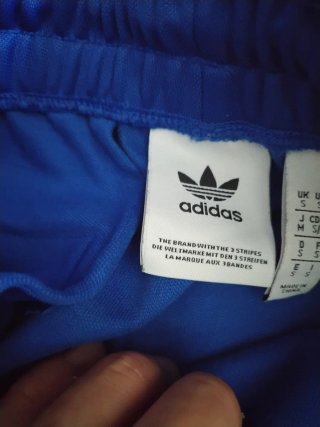 Pantalón Adidas Italy azul talla S.