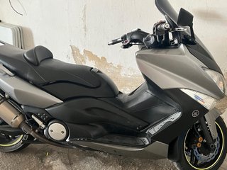 Yamaha TMAX 500 Maxi Scooter