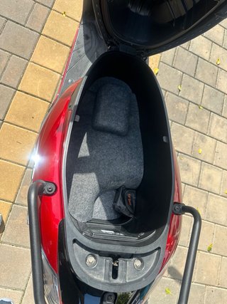 Yamaha Delight Roja Scooter