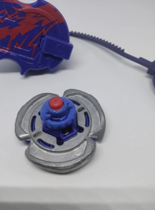 Beyblade Metal Fury Spiral Fox 130D Hasbro