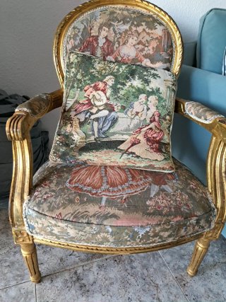 Sillón Colonial Tapizado Estilo Luis XV