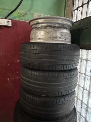 Llantas Mercedes