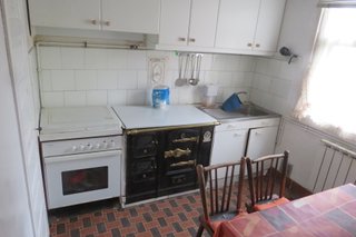 CASA CON FINCA EN LUGO
