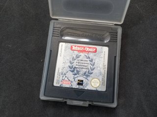 Astérix & Obélix contra César para Game Boy