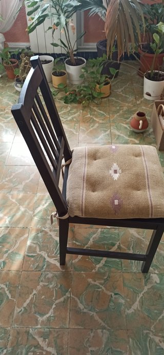 Silla de comedor madera con cojín