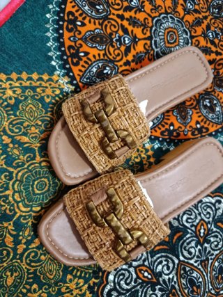 Sandalias LATOUCHE mujer madera y rafia