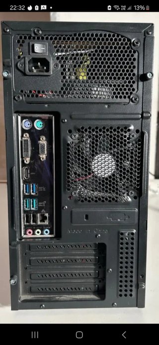 Pack PC Escritorio: Torre, Pantalla y Teclado