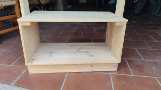 Perchero infantil de madera