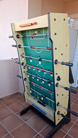 Futbolín 4 jugadores con protección para niños