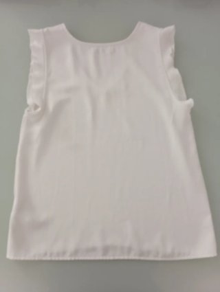 Camisa blanca sin mangas blanca