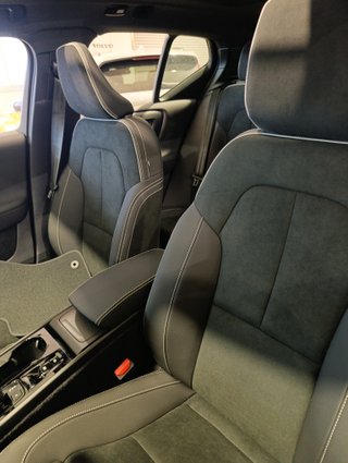 Volvo XC40 2026