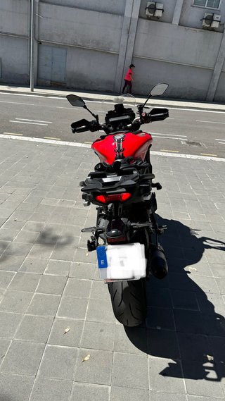 Yamaha Tracer 9 GT 2022 Roja