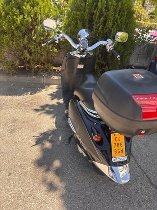 Habana Custom Scooter Negra