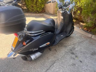 Habana Custom Scooter Negra