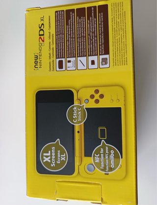 Nintendo 2DS XL Pikachu Edition