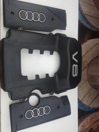 Tapas motor Audi V8 A8 S8