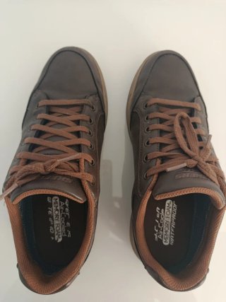 Skechers air-cooled memory foam Waterproof