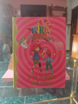 Lote de libros de Kika Súperbruja