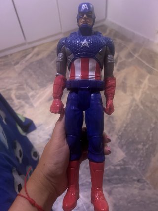 Muñecos Marvel Grandes y Stars Wars