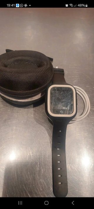 Reloj Inteligente Negro y Blanco