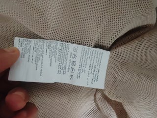 Parka chubasquero Tiffosi beige y azul