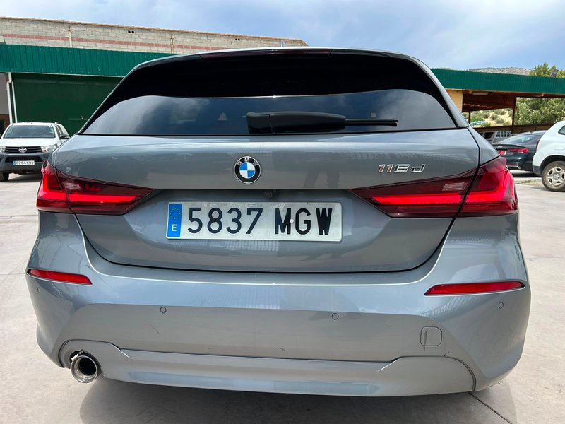 BMW Serie 1 116d (F40) 2023, foto 6