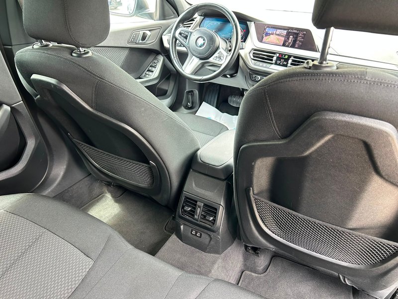 BMW Serie 1 116d (F40) 2023, foto 14