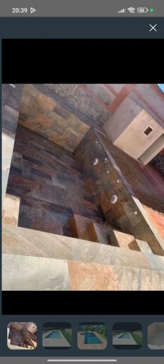 Piscina de obra de piedra