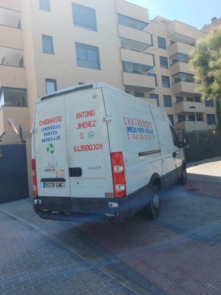 Furgoneta iveco daily 2.3 136cv año 2009 330mil km