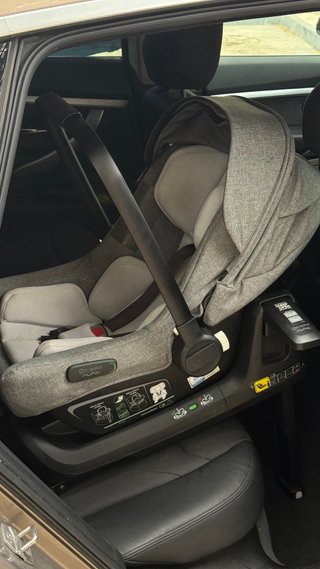 Bugaboo Air Turtle by Nuna Silla y Base Isofix