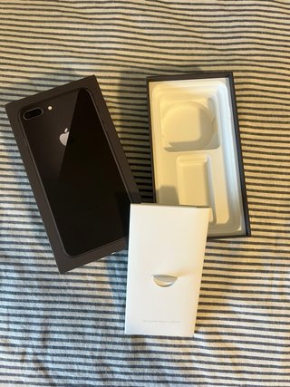 Caja iPhone 8 Plus 64 gb Negra