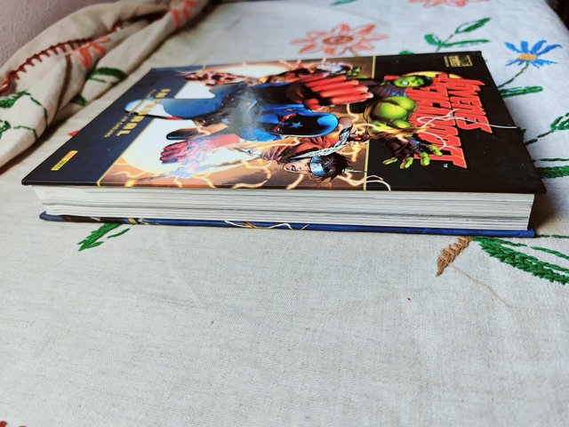 Jóvenes Vengadores Integral. Marvel Deluxe. Panini